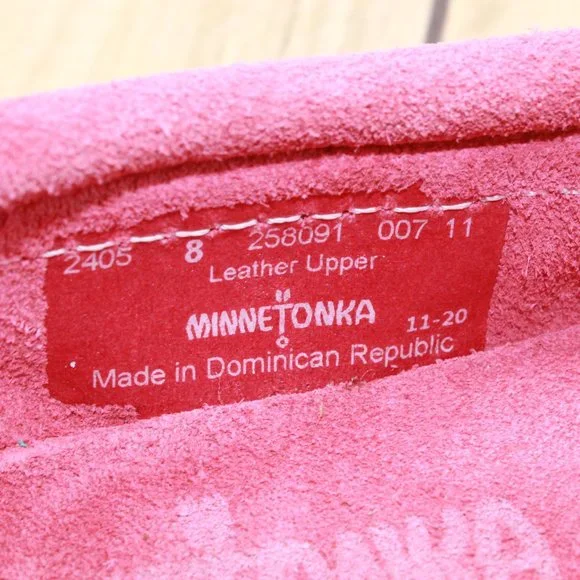 New! Minnetonka Pink Suede Moccasin Slip on Flat Loafer Shoes Size US 8 - Picture 7 of 8